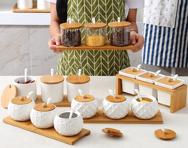 In che modo i prezzi degli stuzzicadenti di bambù si confrontano con quelli di plastica?